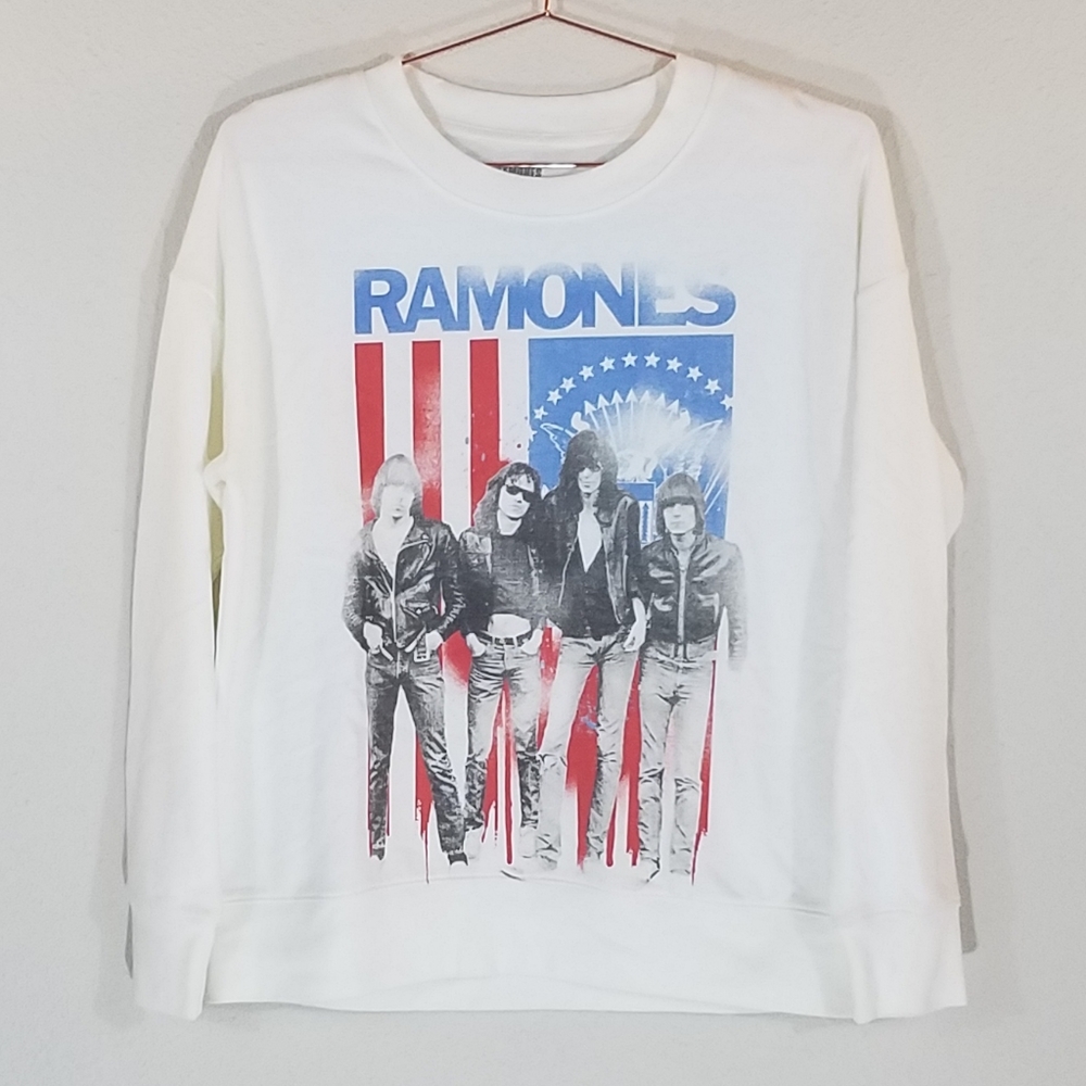 New RAMONES Graphic Sweatshirt Size S